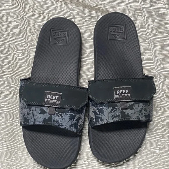 Reef Black and Gray Patterned Slide Sandals - Picture 1 of 3